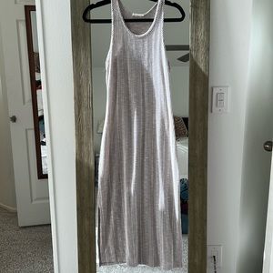 Stretchy ribbed maxi dress